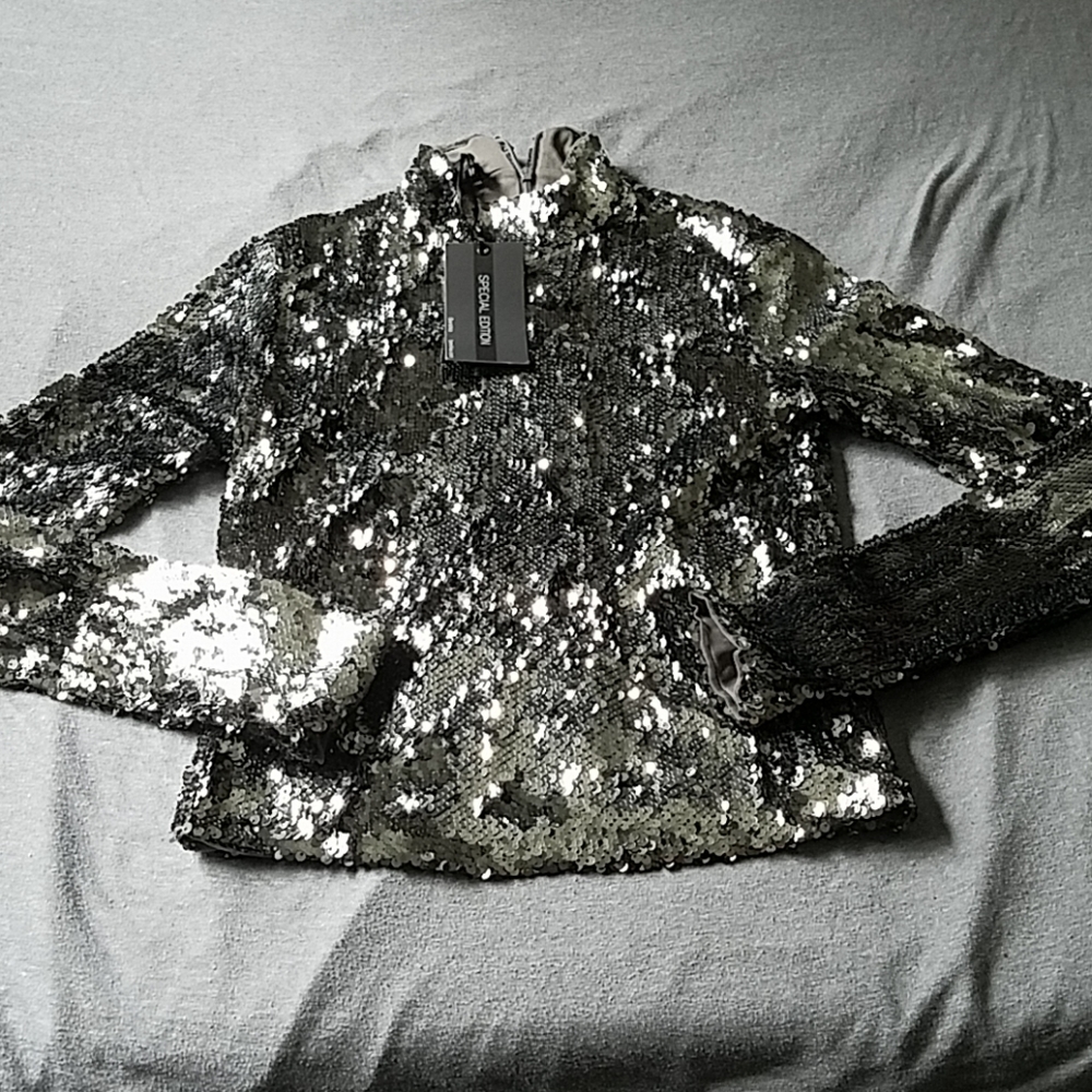 New w/tags Bershka Limited Ed Sequence Top Size S